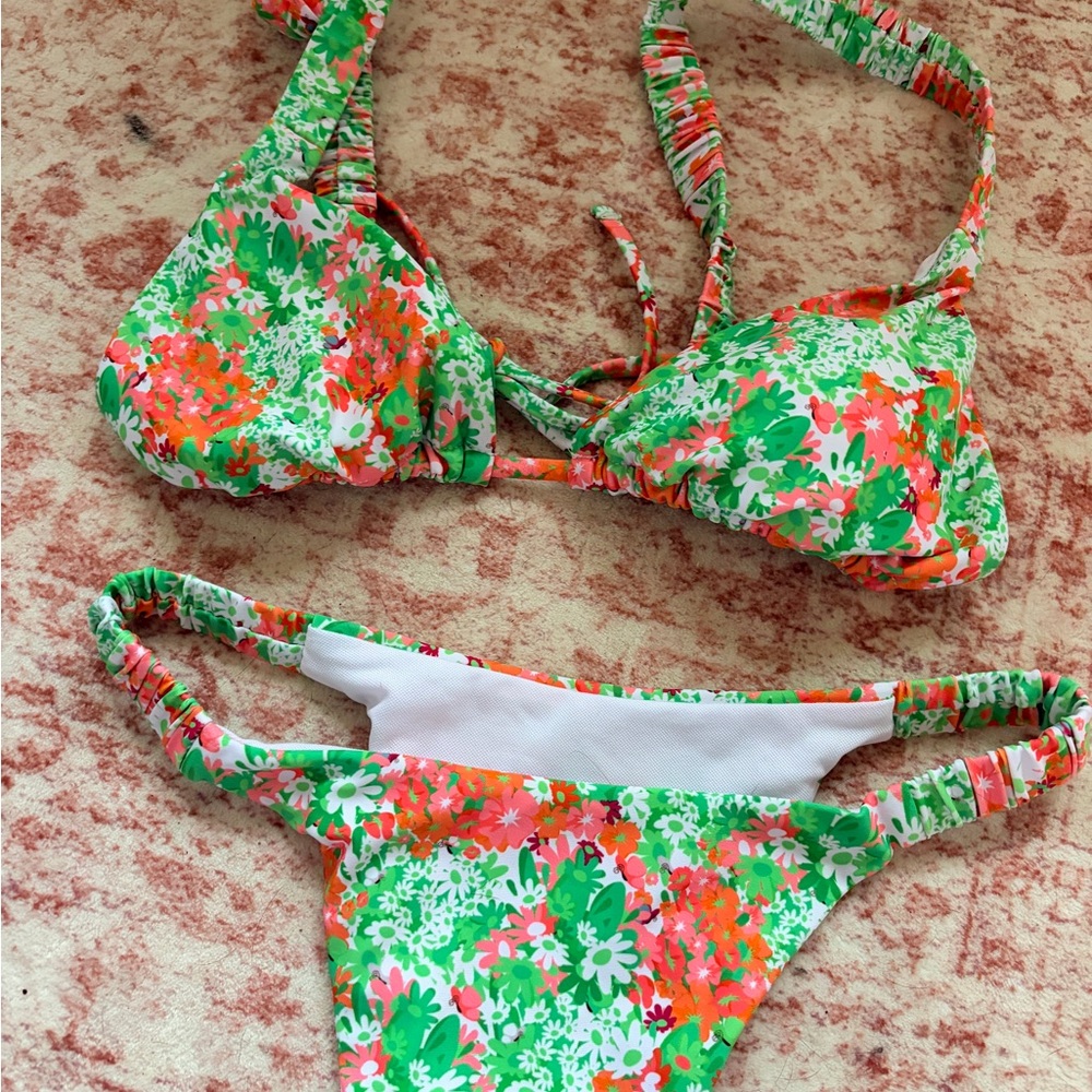 SHEIN string bikini bundle - Picture 5 of 6